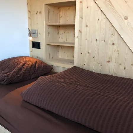 Auberge de jeunesse Catrina *